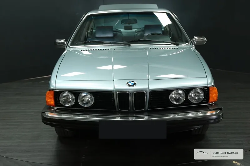 BMW 633CSi, вид спереди
