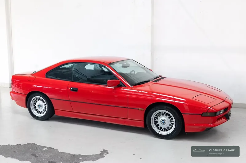 BMW 840Ci, вид сбоку спереди