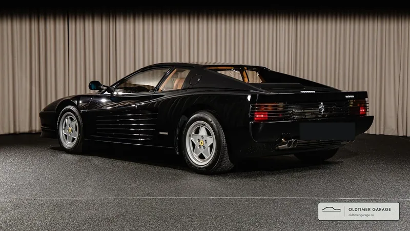 Testarossa, вид сзади три четверти слева