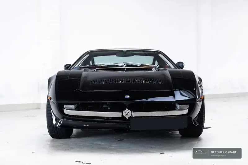 Maserati Merak, вид спереди