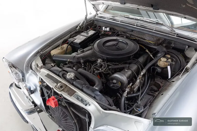 Мотор V8 4,5 л