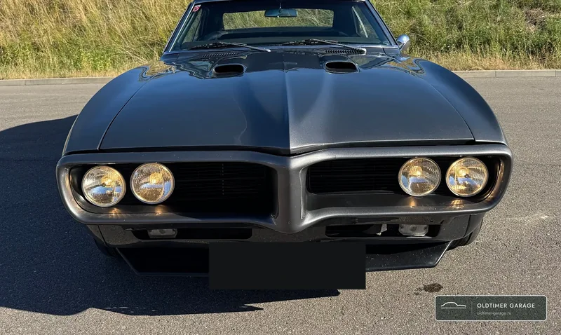 Pontiac Firebird, вид спереди