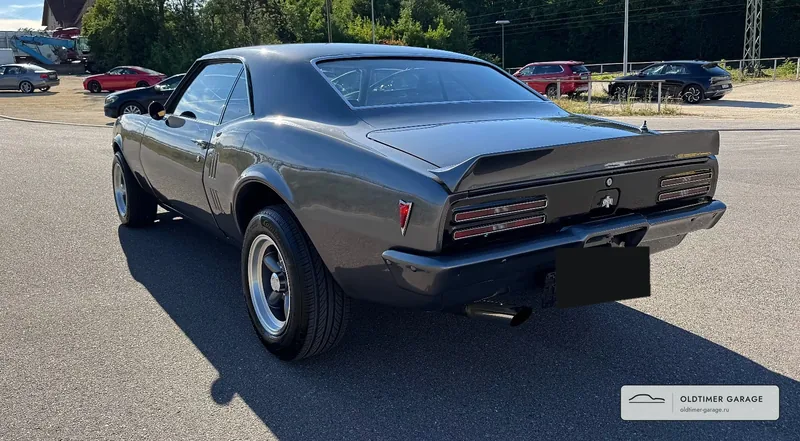 Pontiac Firebird, вид сзади три четверти
