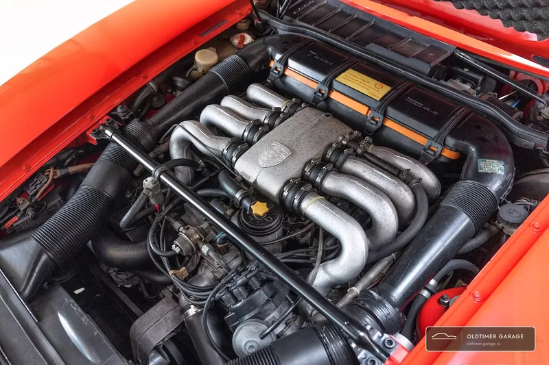 Мотор V8 Porsche 928